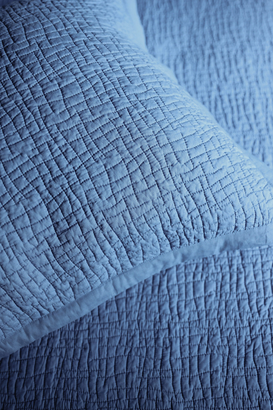 Broken Lines - Quilted Bed Spread Set