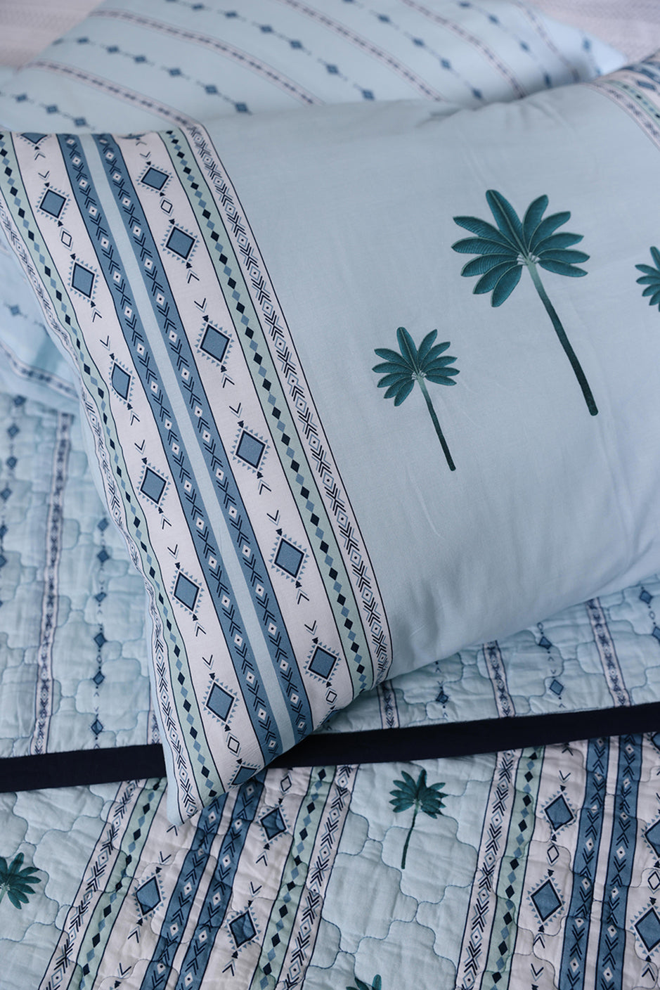 Ifra - Quilt Set