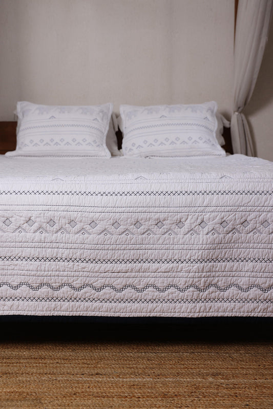 Threaded Elephant - Quilted Bed Spread Set