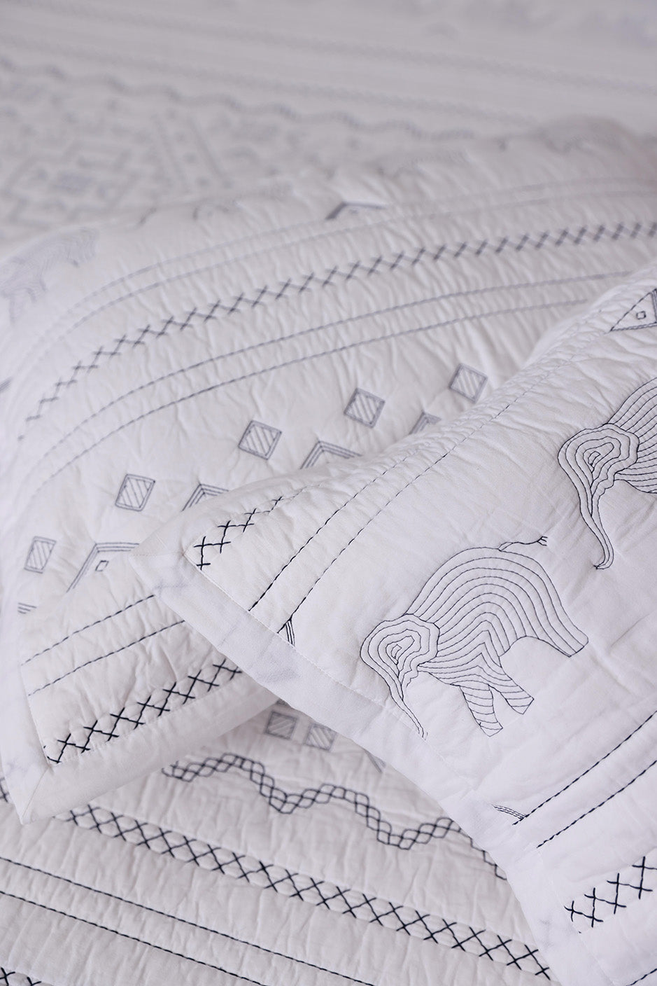 Threaded Elephant - Quilted Bed Spread Set