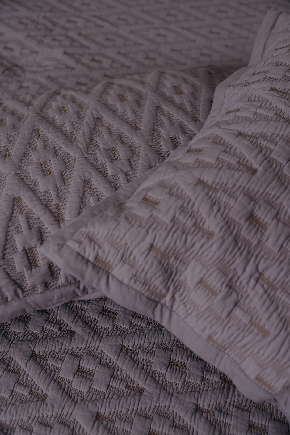 Ikkat Grey - Quilted Bed Spread Set