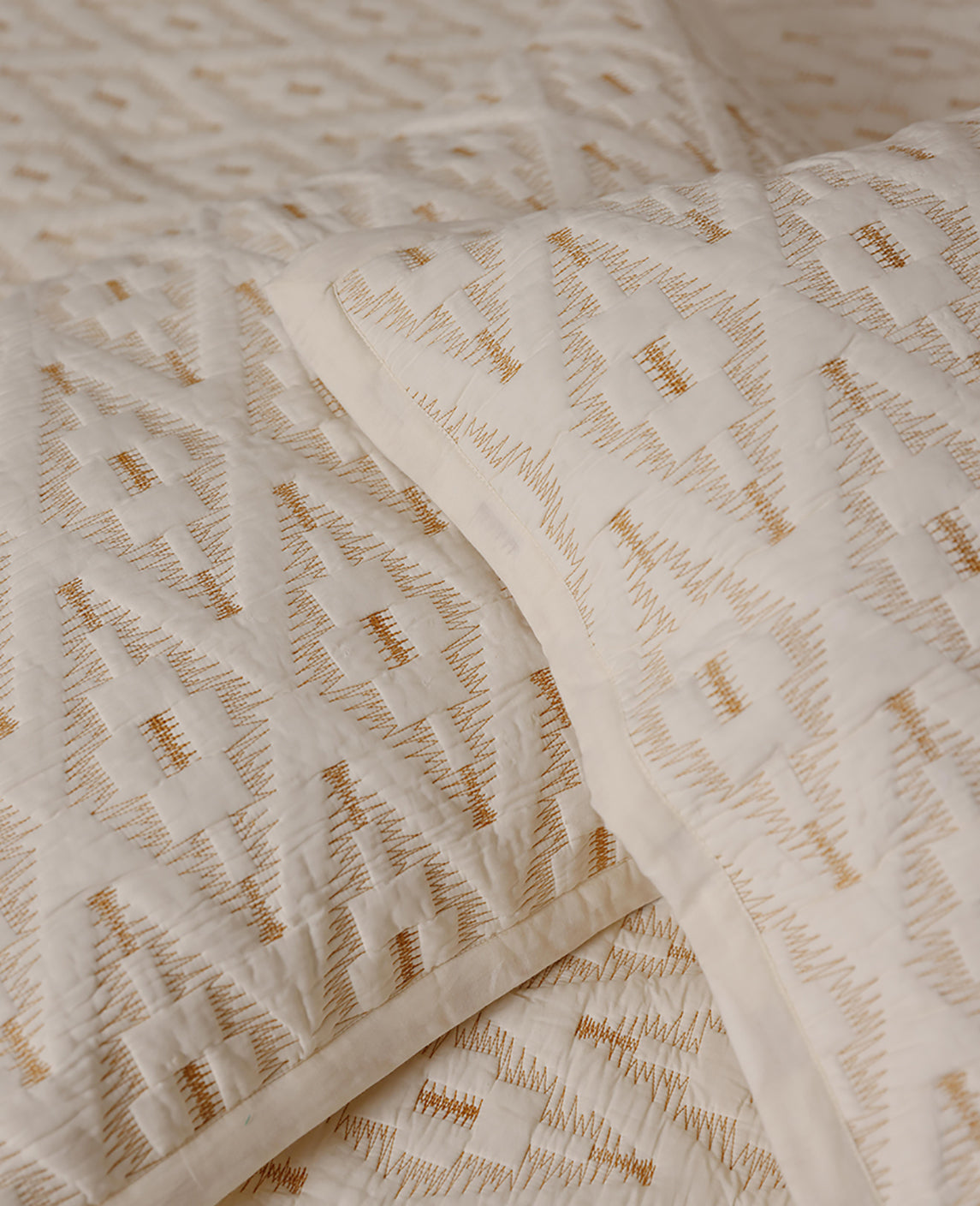 Ikkat - Quilted Bed Spread Set