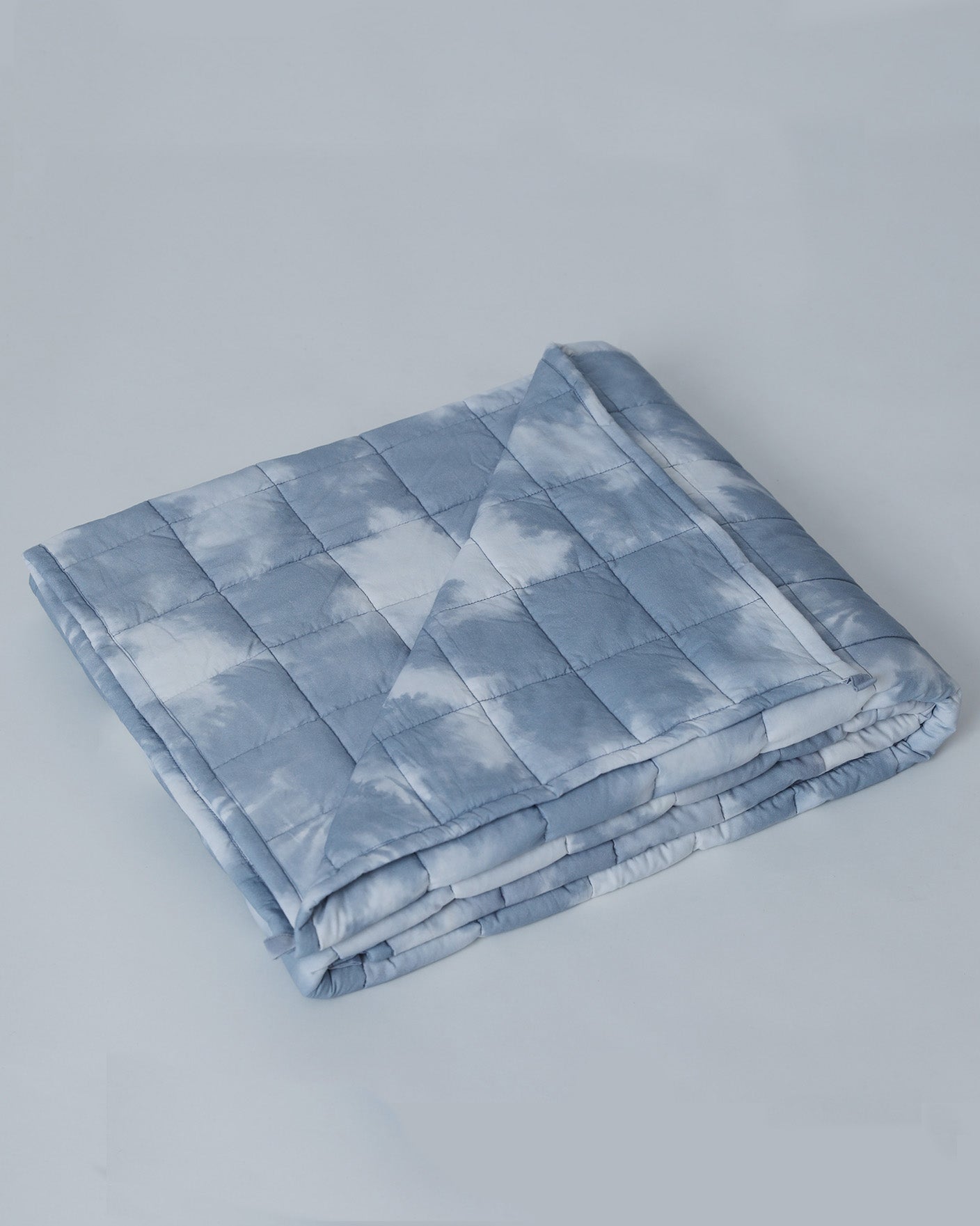 Cloudy dye
