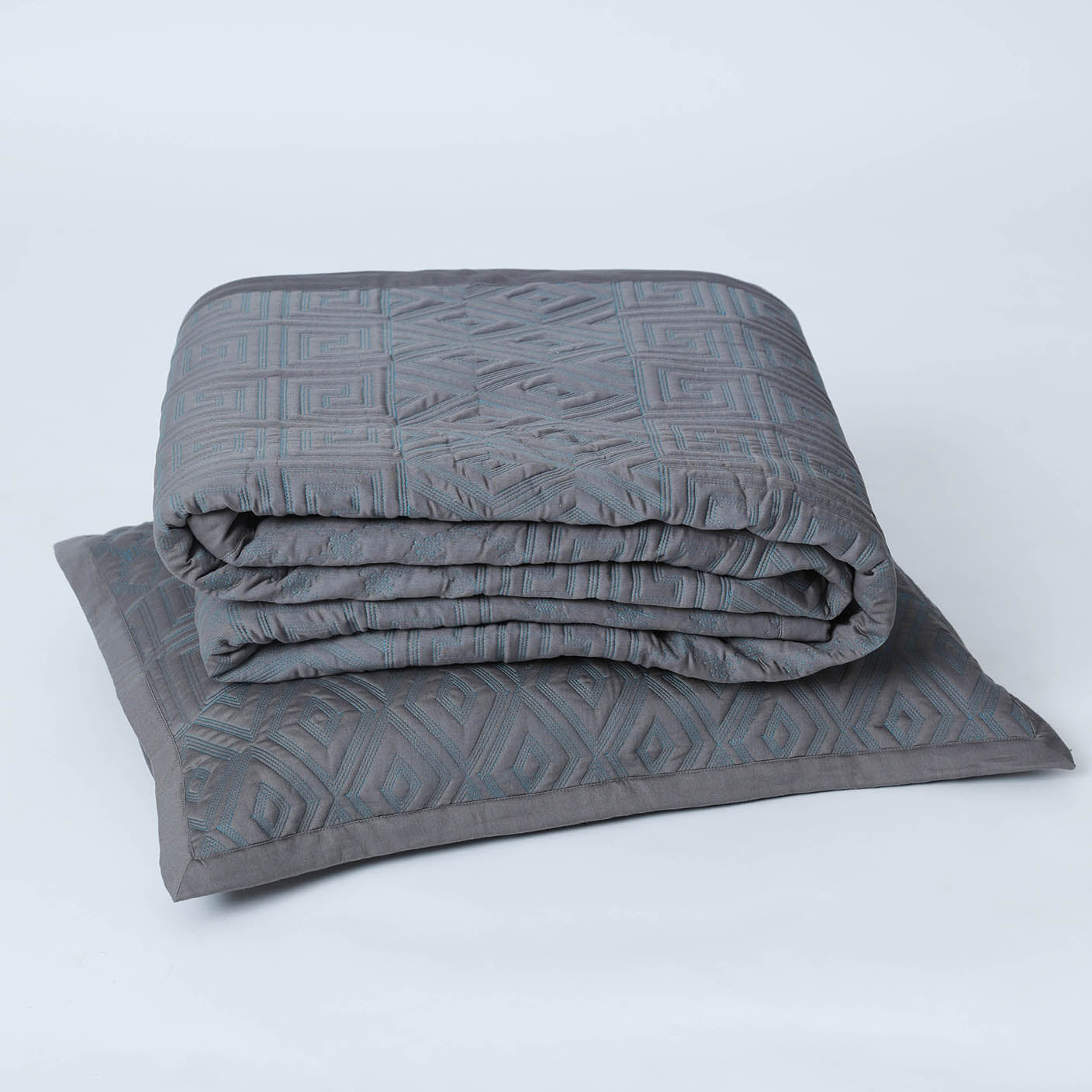 Exotica - Quilted Bed Spread Set