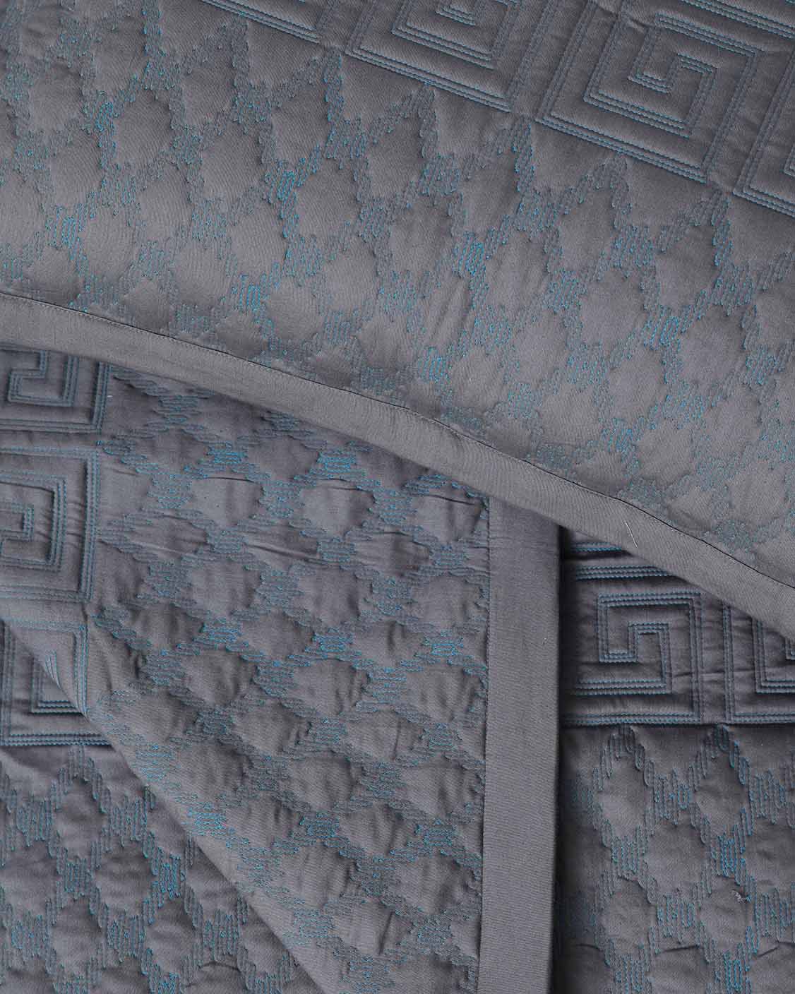 Exotica - Quilted Bed Spread Set