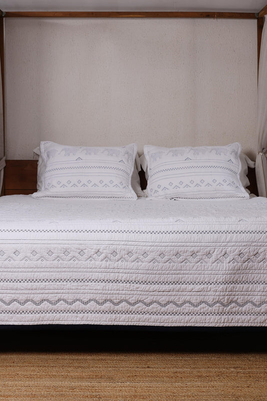 Threaded Elephant - Quilted Bed Spread Set