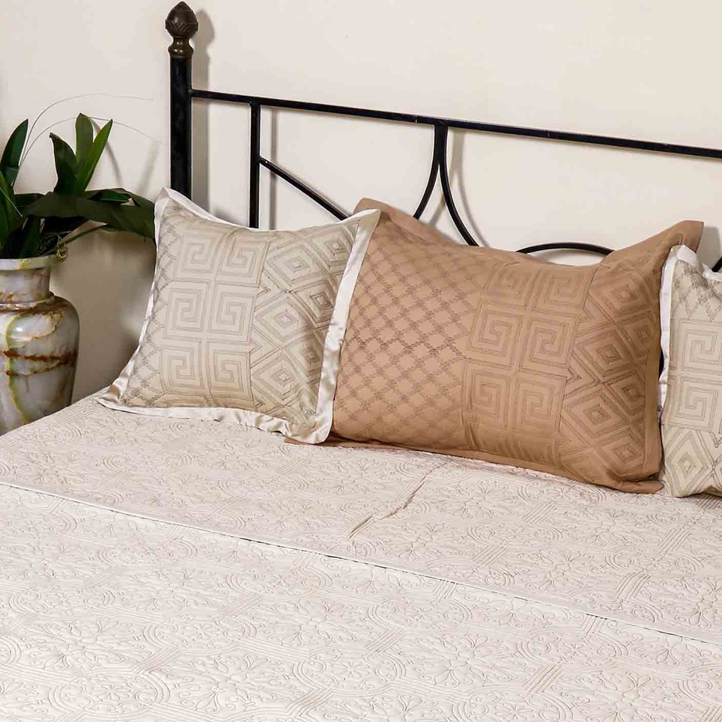 Cappuccino - Quilted Bed Spread Set